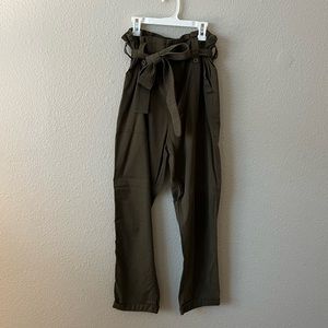 Forest green cargo pants/ paper bag waist
